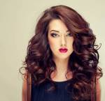 9-sexy-warm-burgundy-hair-color-for-wavy-hair